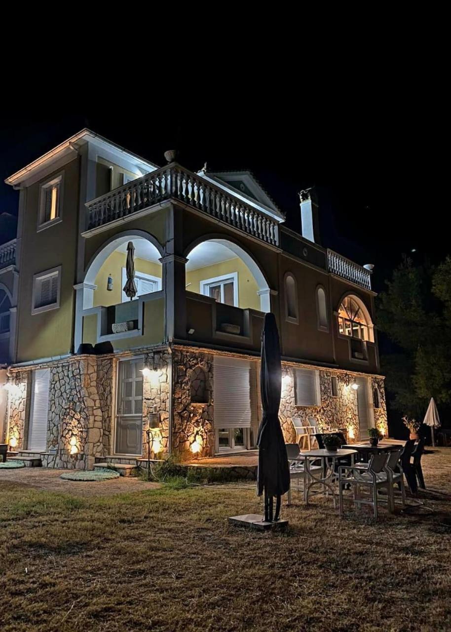 Vila Kalielaia Mouzakion  Luaran gambar